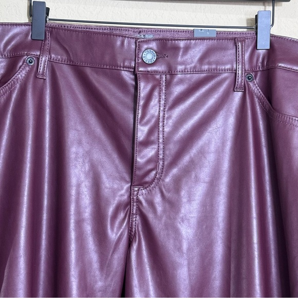 NEW Torrid Perfect Skinny Faux Leather High Rise Pants Maroon Size 26S - Picture 3 of 13